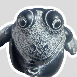 BOMA FROG SOAPSTONE CARVING